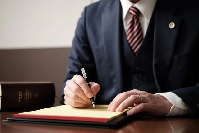 大阪・梅田の盗撮（撮影罪【性的姿態等撮影罪】）事件｜弁護士の法律相談窓口のご案内