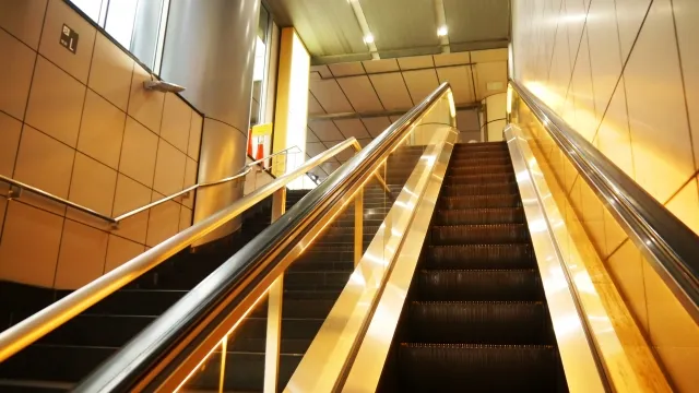 盗撮（撮影罪【性的姿態等撮影罪】）で前科を付けないためには｜弁護士による解説